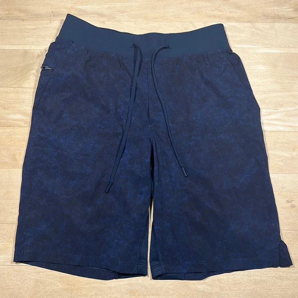 Lululemon T.H.E. Short Linerless 9” Sz S